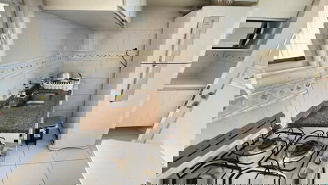 Beachfront apartment with 3 bedrooms (1 suite), 1 parking space, opposite the restaurant.