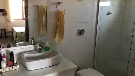 🏖️ CASA ESPAÇOSA - Seu refúgio a 50m da praia dos Ingleses!