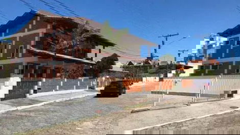 🏖️ CASA ESPAÇOSA - Seu refúgio a 50m da praia dos Ingleses!