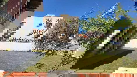 🏖️ CASA ESPAÇOSA - Seu refúgio a 50m da praia dos Ingleses!