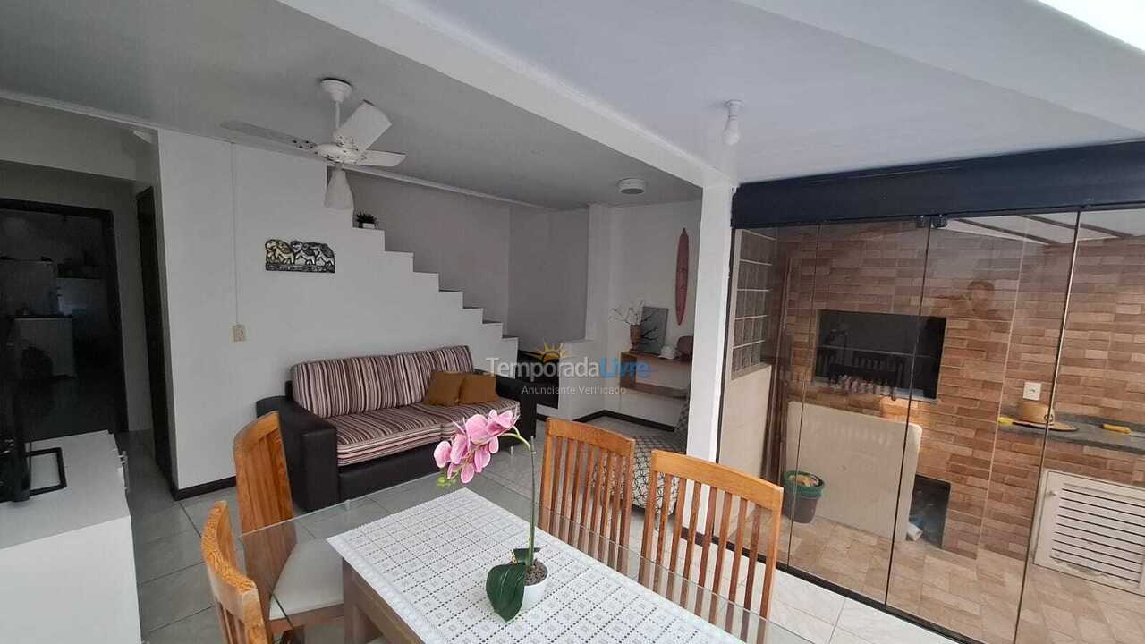 Casa para aluguel de temporada em Florianopolis (Praia dos Ingleses)