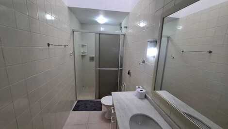 🌅 SOBRADO A 100m DA PRAIA – Conforto e praticidade nos Ingleses!