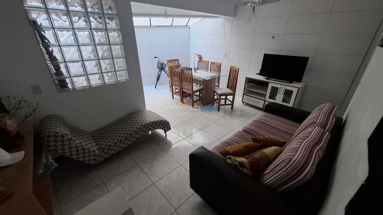 Casa para aluguel de temporada em Florianopolis (Praia dos Ingleses)