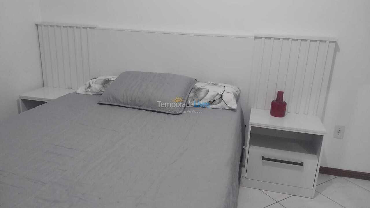 Apartamento para aluguel de temporada em Itapema (Meia Praia)