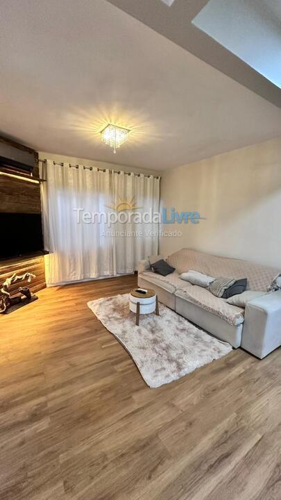 Apartment for vacation rental in Itapema (Meia Praia)