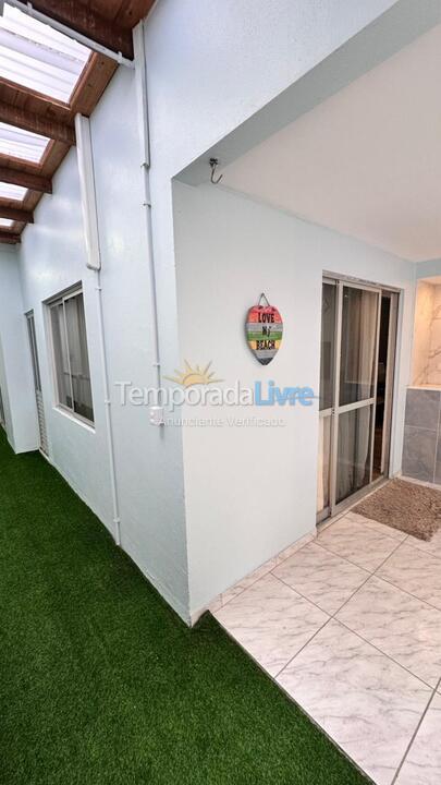 Apartment for vacation rental in Itapema (Meia Praia)