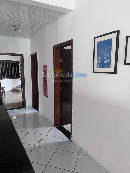 Casa para aluguel de temporada em Caraguatatuba (Martim de Sá)