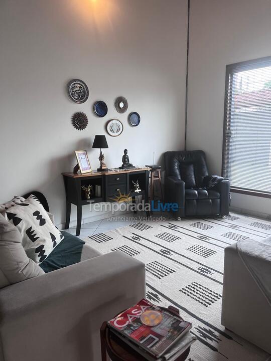 Casa para aluguel de temporada em Caraguatatuba (Martim de Sá)