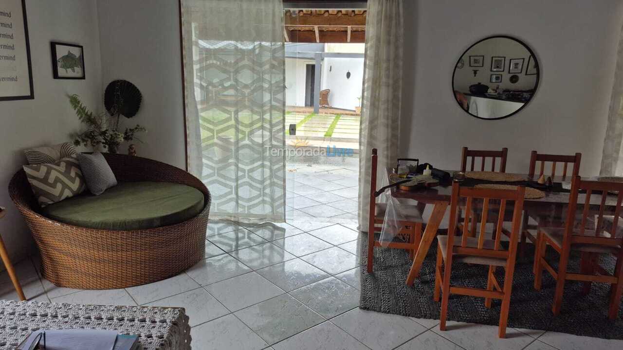 Casa para aluguel de temporada em Caraguatatuba (Martim de Sá)
