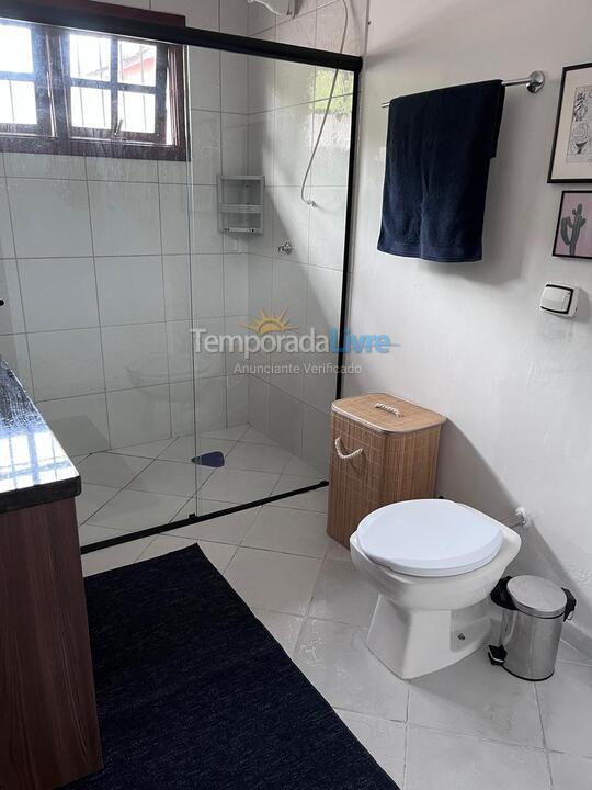 Casa para aluguel de temporada em Caraguatatuba (Martim de Sá)