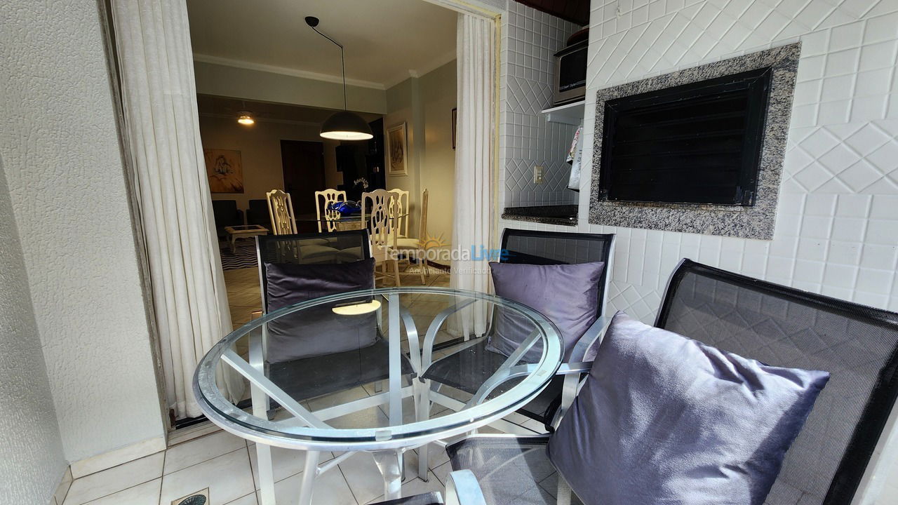 Apartamento para aluguel de temporada em Itapema (Meia Praia)