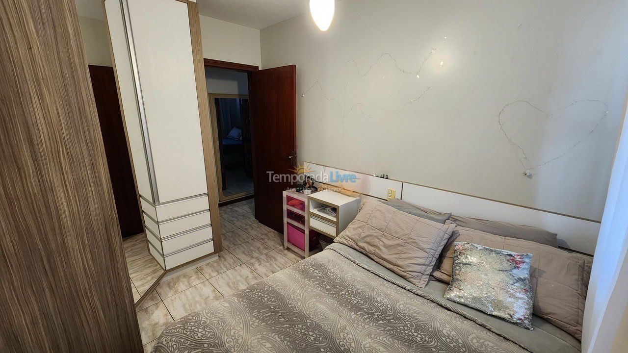 Apartamento para aluguel de temporada em Itapema (Meia Praia)