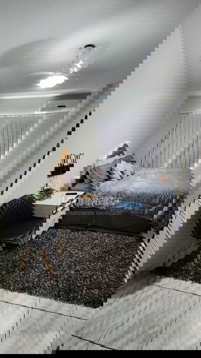 Apartamento para aluguel de temporada em Itapema (Meia Praia)