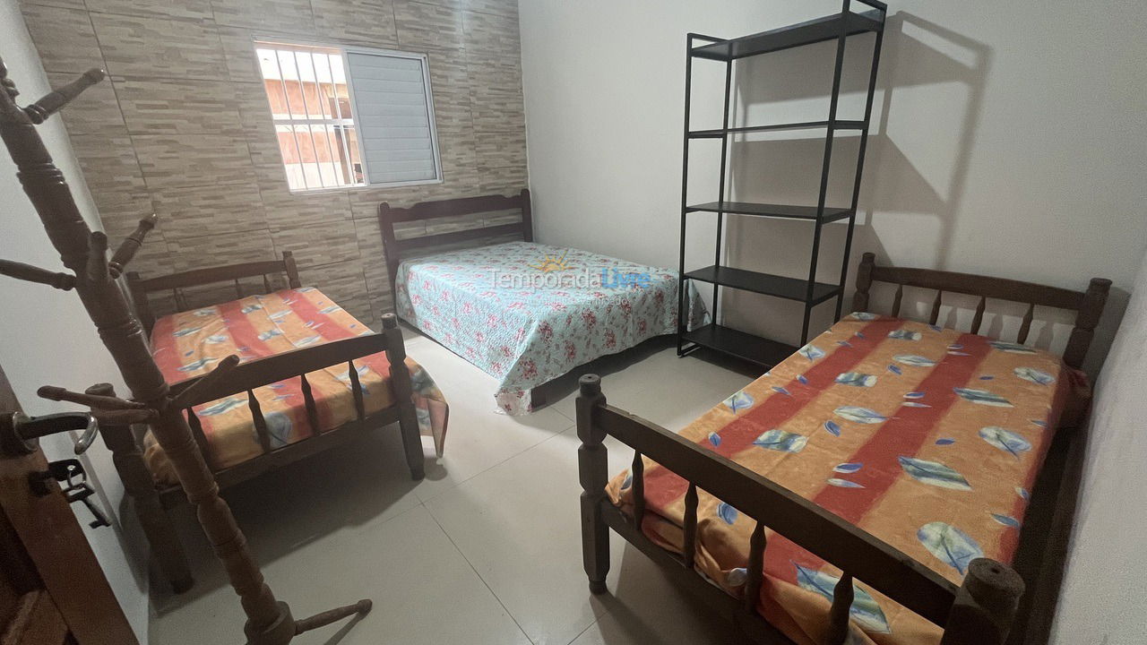 House for vacation rental in Praia Grande (Aviação)