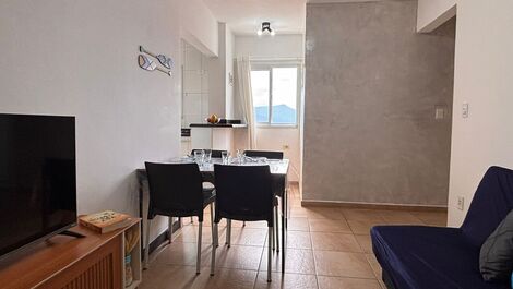 Apto Vila Tupi 250m da praia