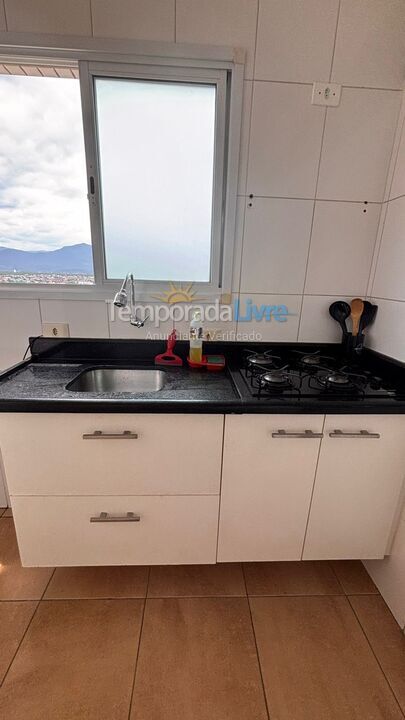 Apartamento para aluguel de temporada em Praia Grande (Vila Tupi)