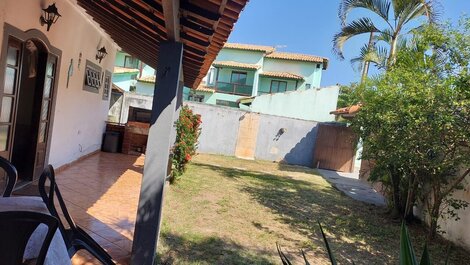 Casa ampla e aconchegante a 5 min a pé da praia !