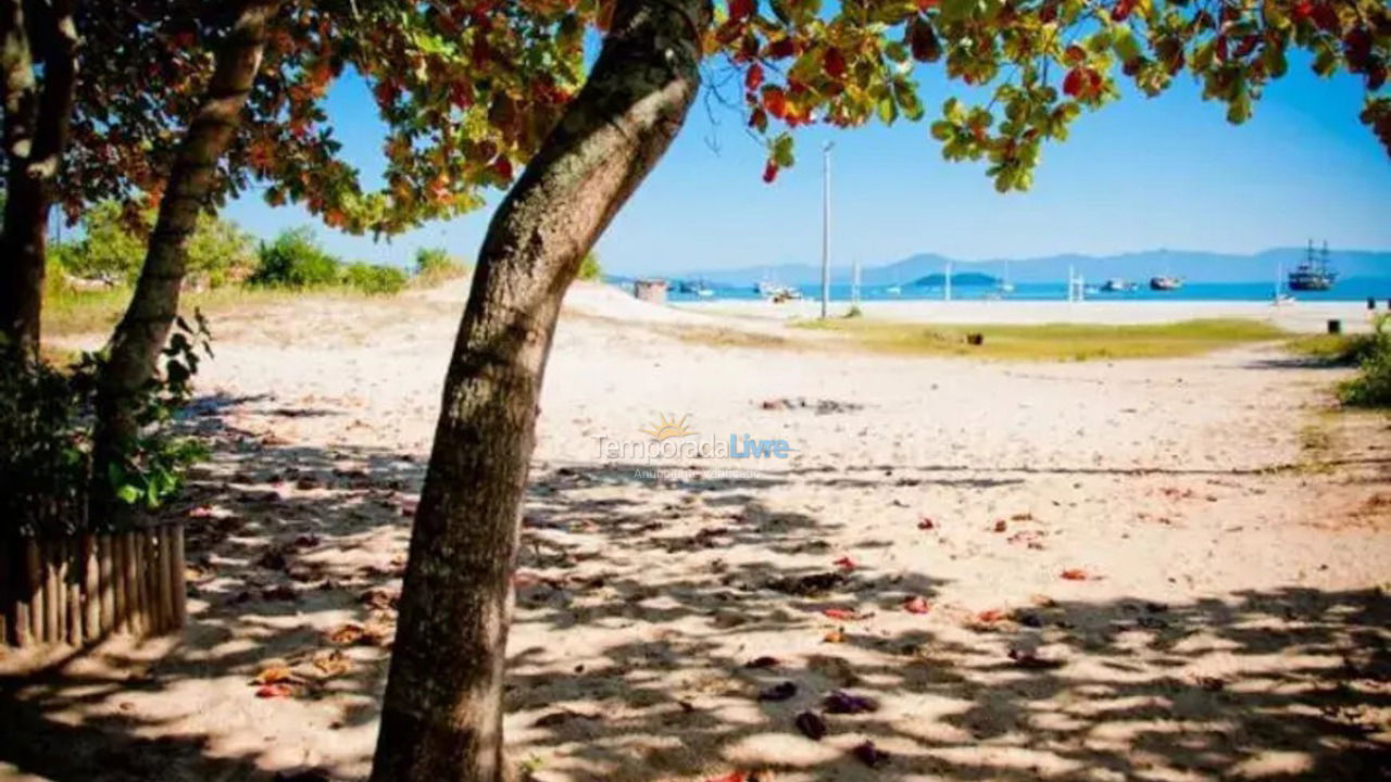 Casa para aluguel de temporada em Florianópolis (Cachoeira do Bom Jesus)