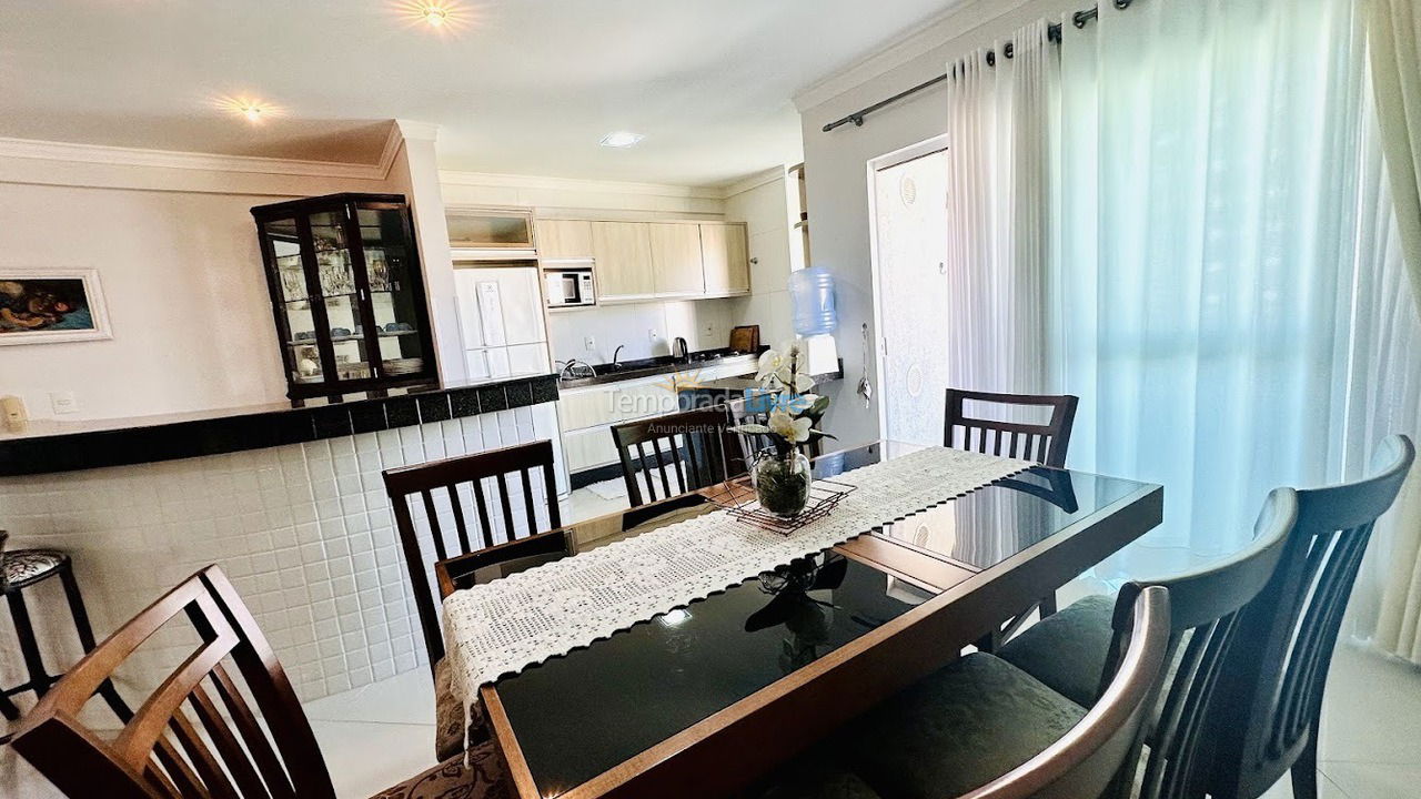 Apartment for vacation rental in Bombinhas (Praia de Bombas)