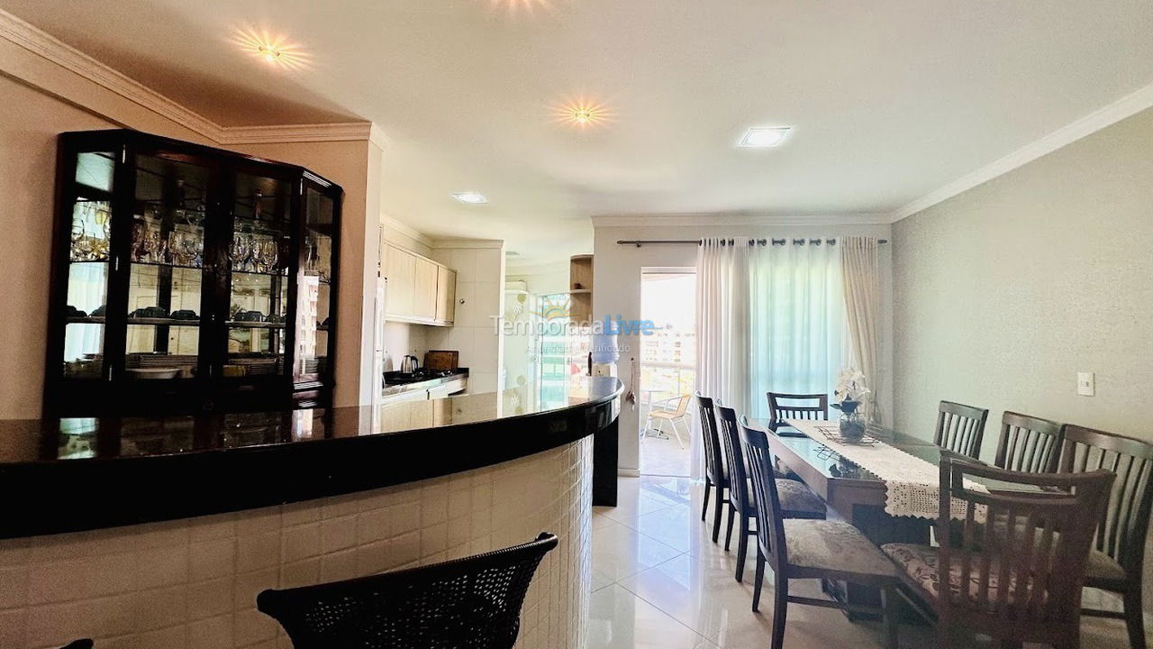 Apartment for vacation rental in Bombinhas (Praia de Bombas)