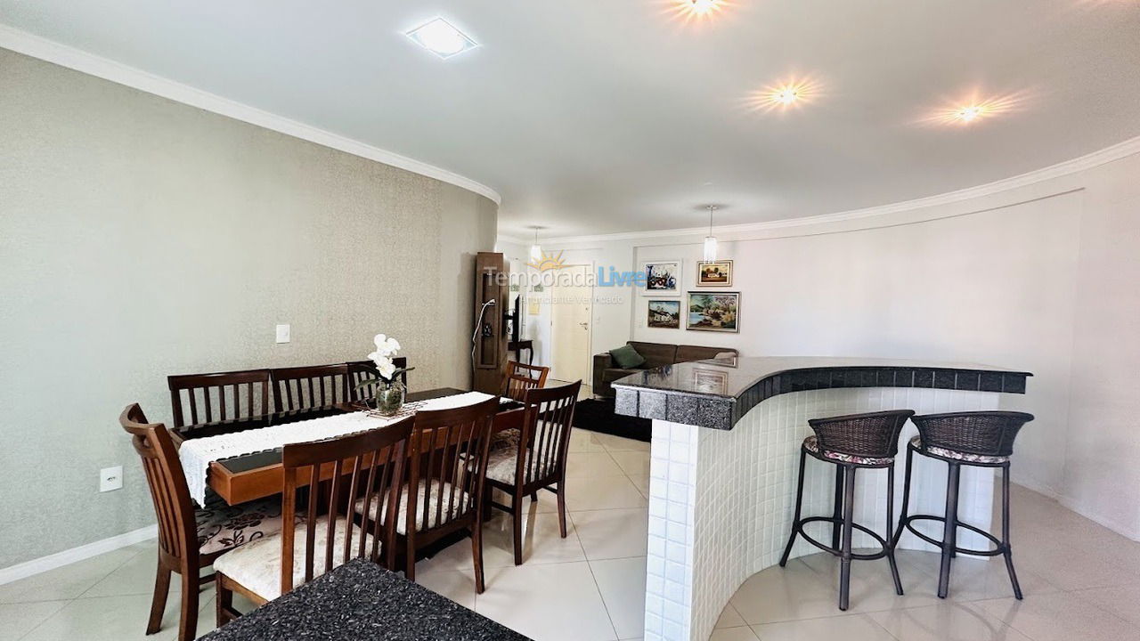 Apartment for vacation rental in Bombinhas (Praia de Bombas)