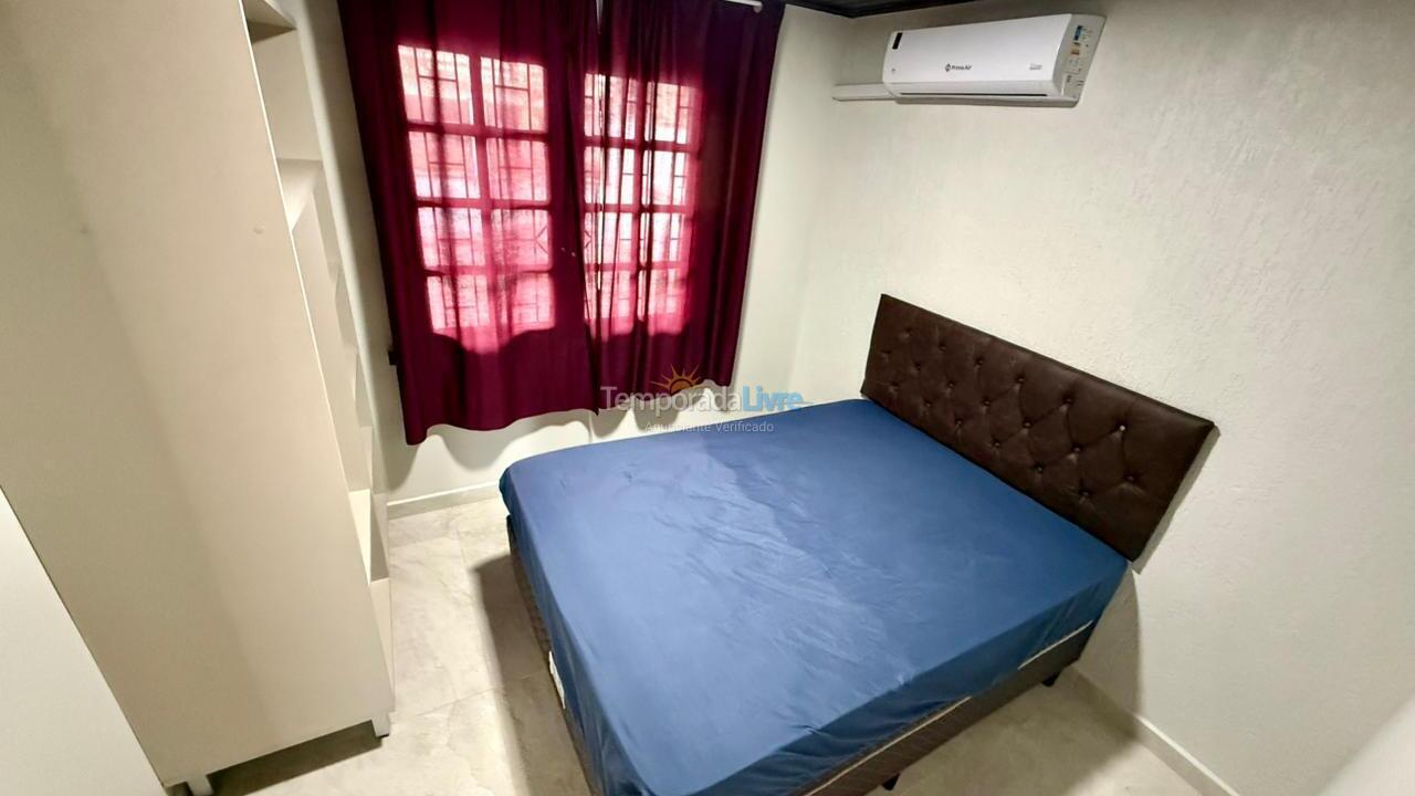 Casa para alquiler de vacaciones em Matinhos (Caiobá)