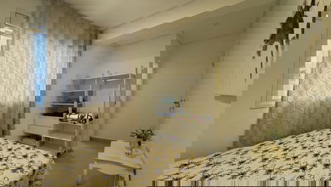 Beautiful garden 80 meters from Canto Grande beach, Mar de Fora.