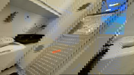 Beautiful garden 80 meters from Canto Grande beach, Mar de Fora.