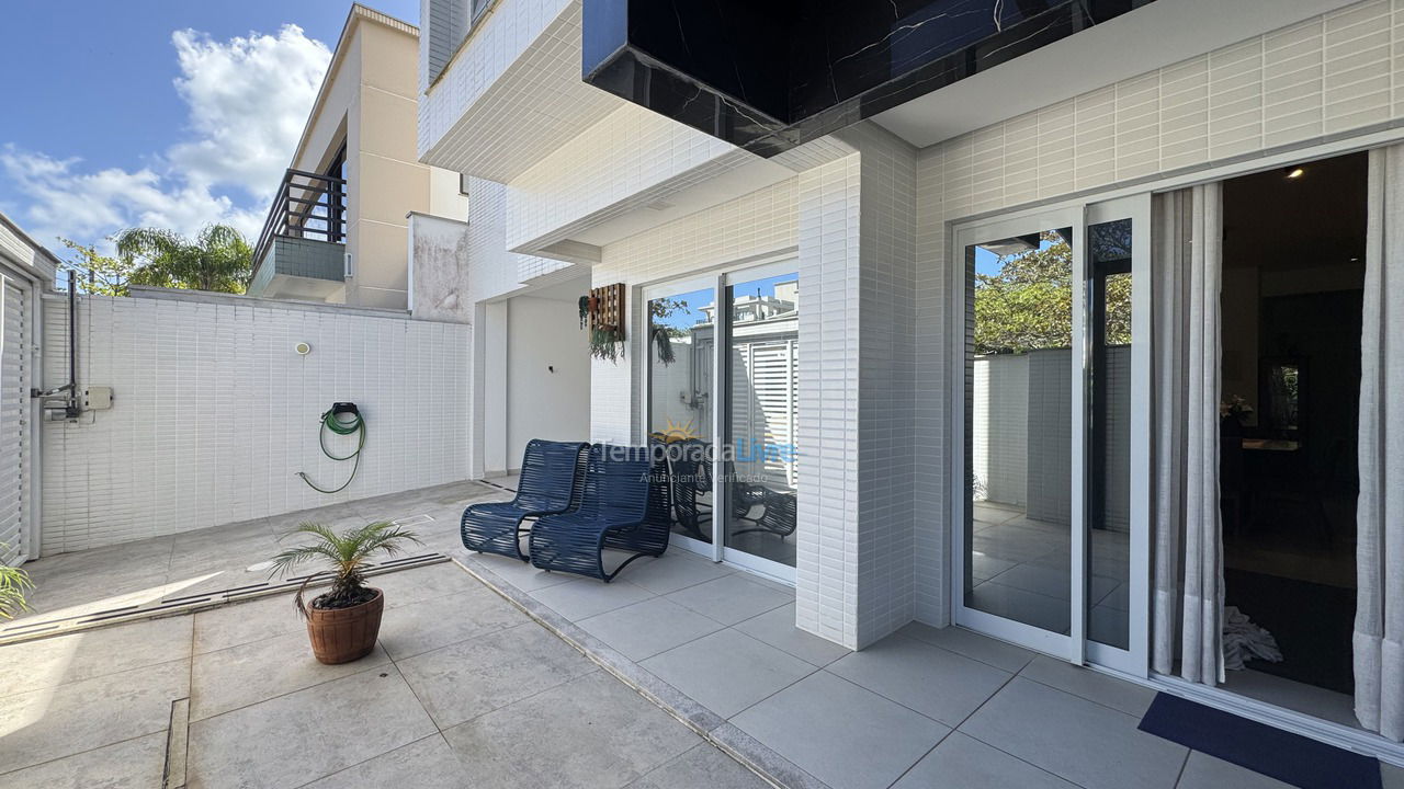 Apartment for vacation rental in Bombinhas (Canto Grande)