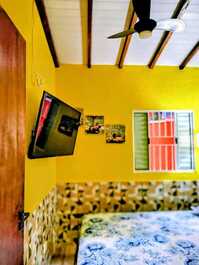 Cottage minutes from Perequê Beach /churas/WIFi250MB/Garg