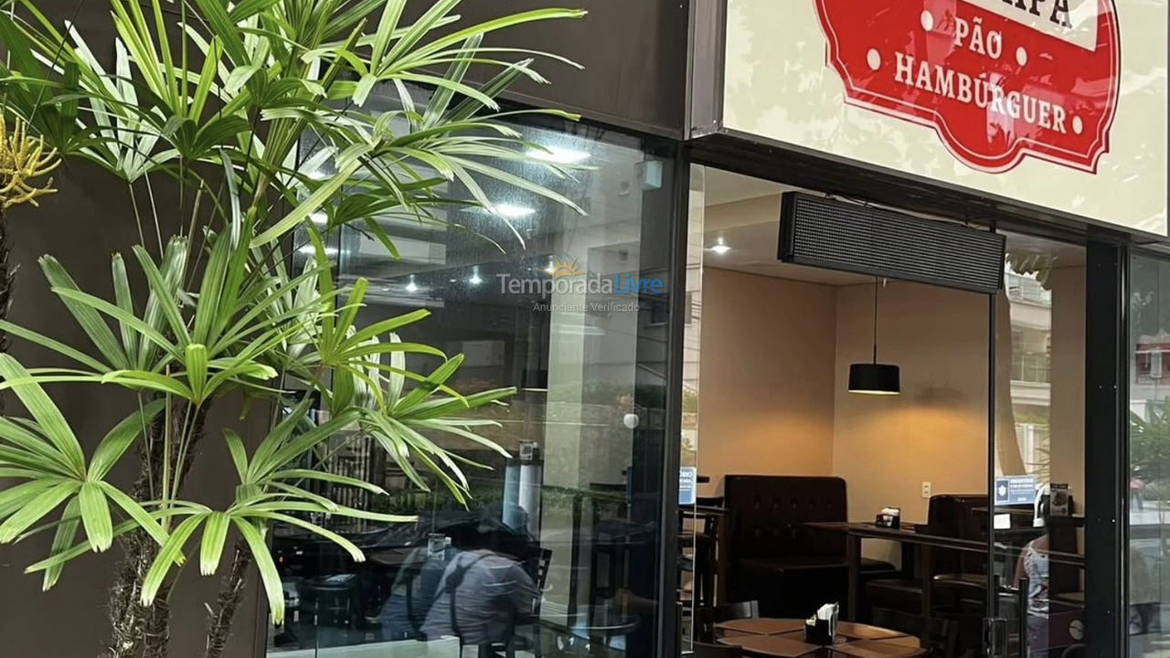 Apartamento para aluguel de temporada em Guarujá (Pitangueiras)