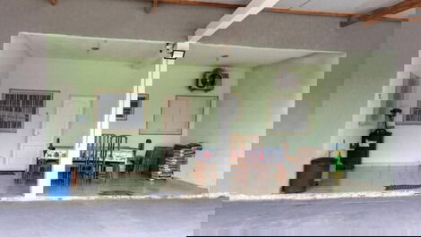 COMFORTABLE HOUSE - 3 SUITES WITH AIR CONDITIONING