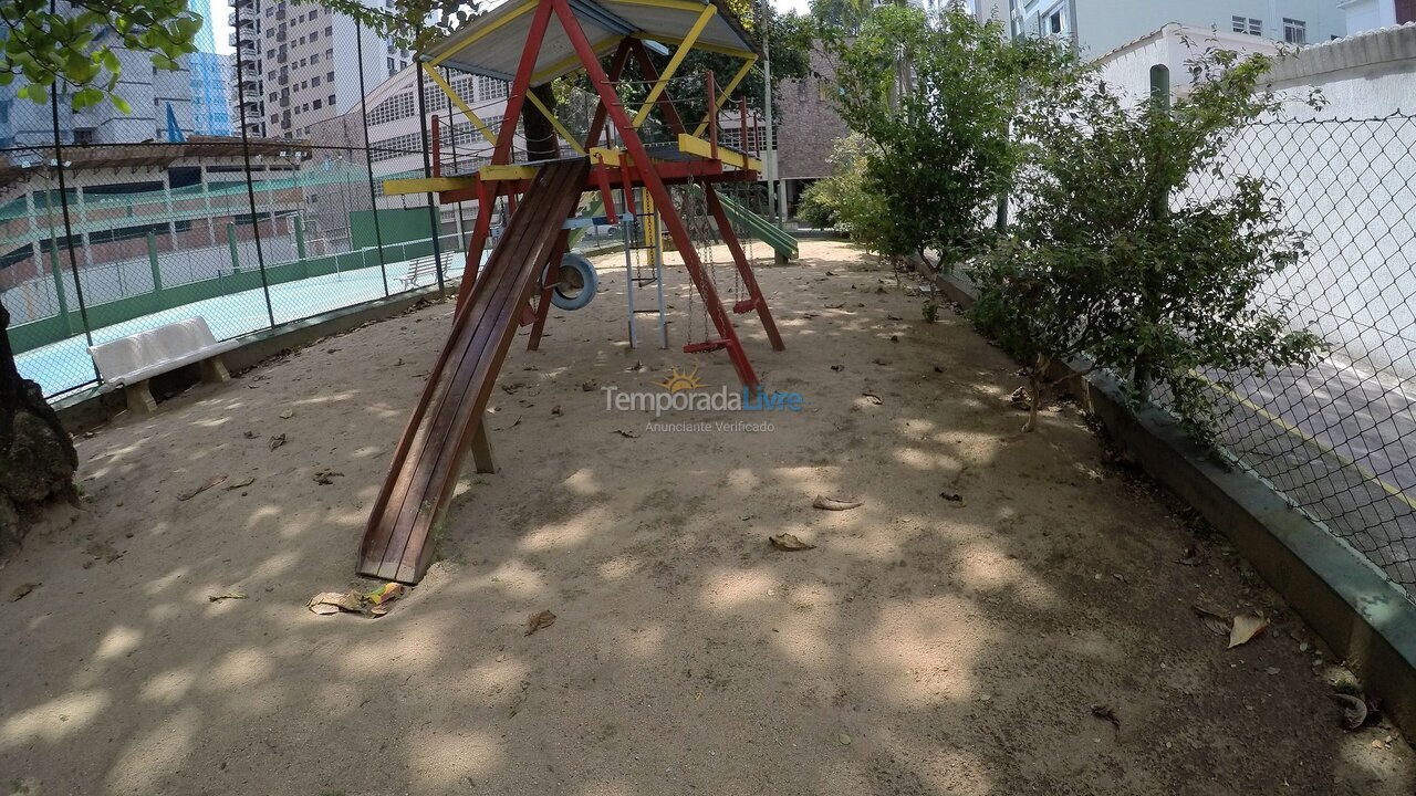 Apartamento para aluguel de temporada em Santos (Aparecida Embaré)