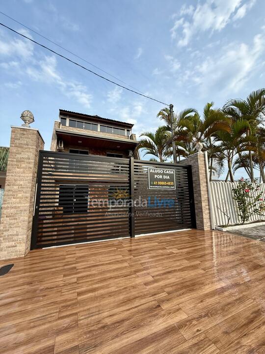 Casa para aluguel de temporada em Matinhos (Caiobá)