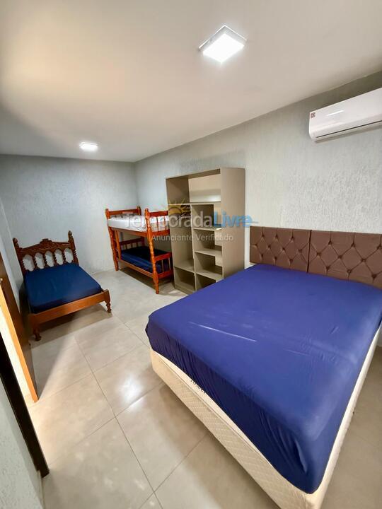 Casa para aluguel de temporada em Matinhos (Caiobá)