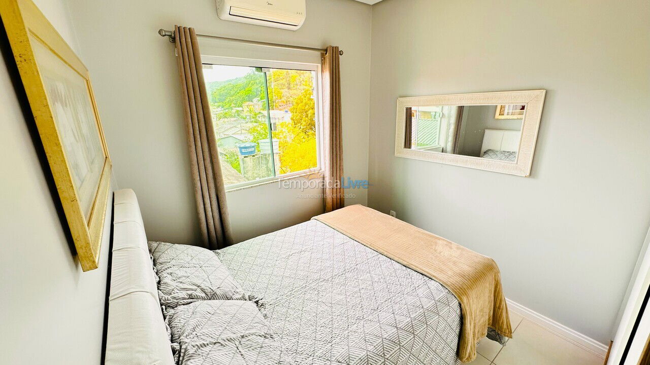 Casa para aluguel de temporada em Florianópolis (Lagoinha)