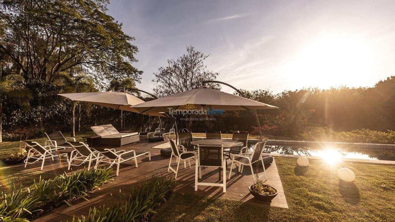 Casa para aluguel de temporada em Boituva (Rancho Dos Arcos)