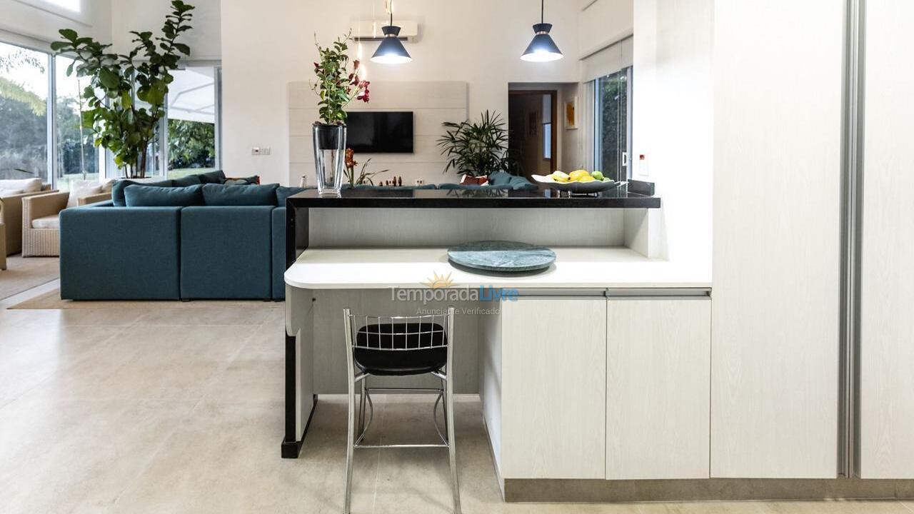 Casa para aluguel de temporada em Boituva (Rancho Dos Arcos)