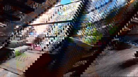 Sala conosco com tv, , lareira eletrica.