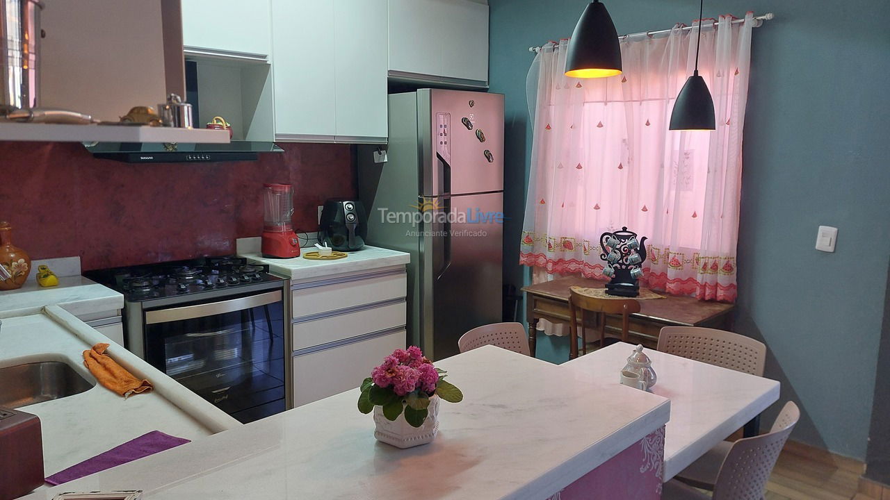 Casa para alquiler de vacaciones em Serra (Praia de Capuba)