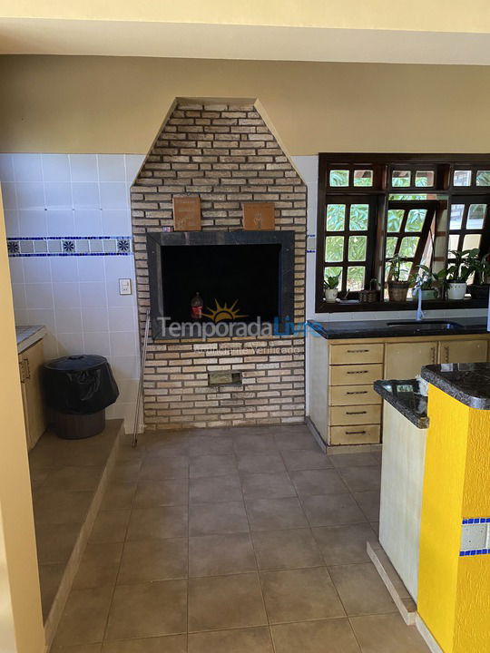 Granja para alquiler de vacaciones em Chapada dos Guimarães (Estrada da Cachoeira Rica Km 10)