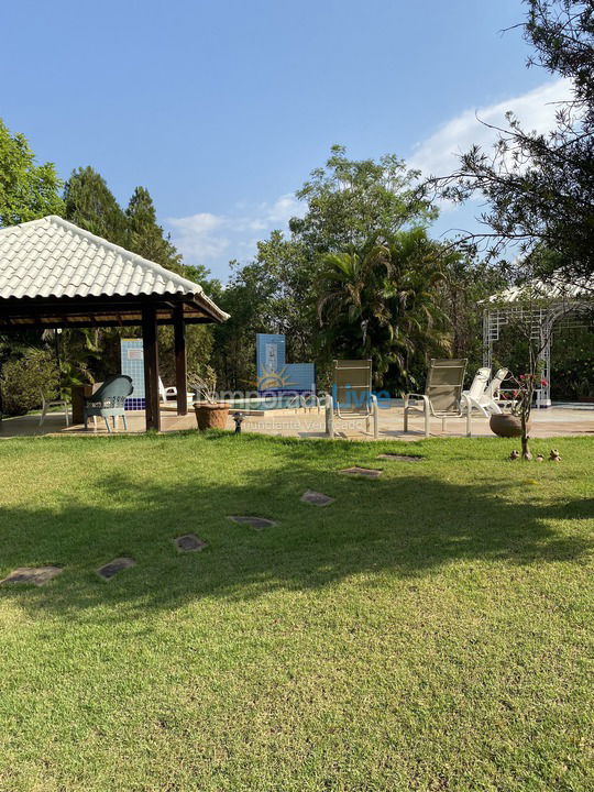Granja para alquiler de vacaciones em Chapada dos Guimarães (Estrada da Cachoeira Rica Km 10)