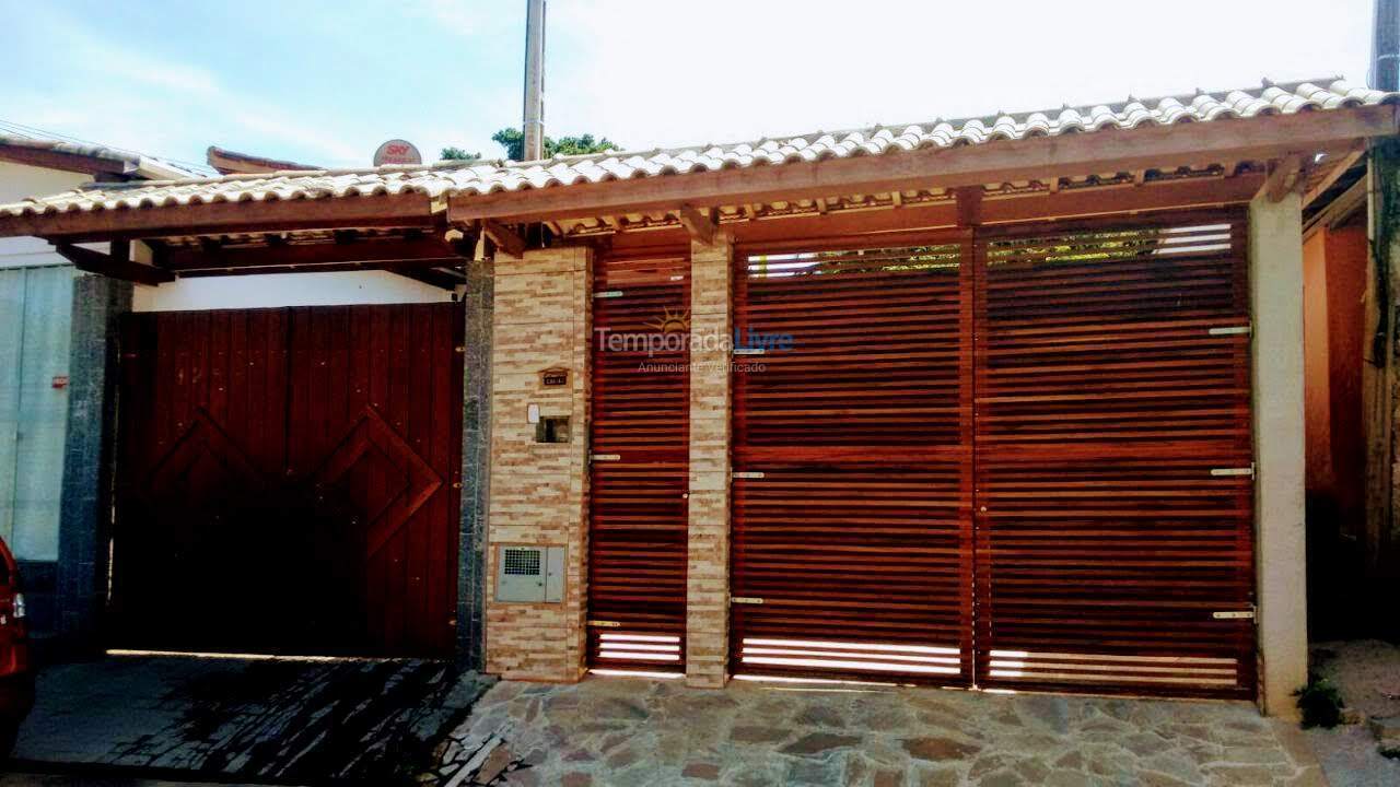Casa para alquiler de vacaciones em Ilhabela (Perequê)