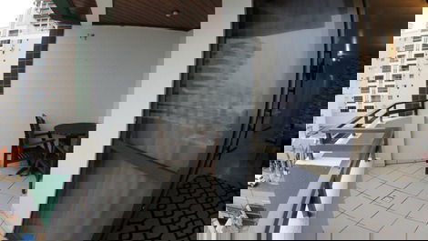 Apartment with sea view in the center of Meia Praia, very comfortable.