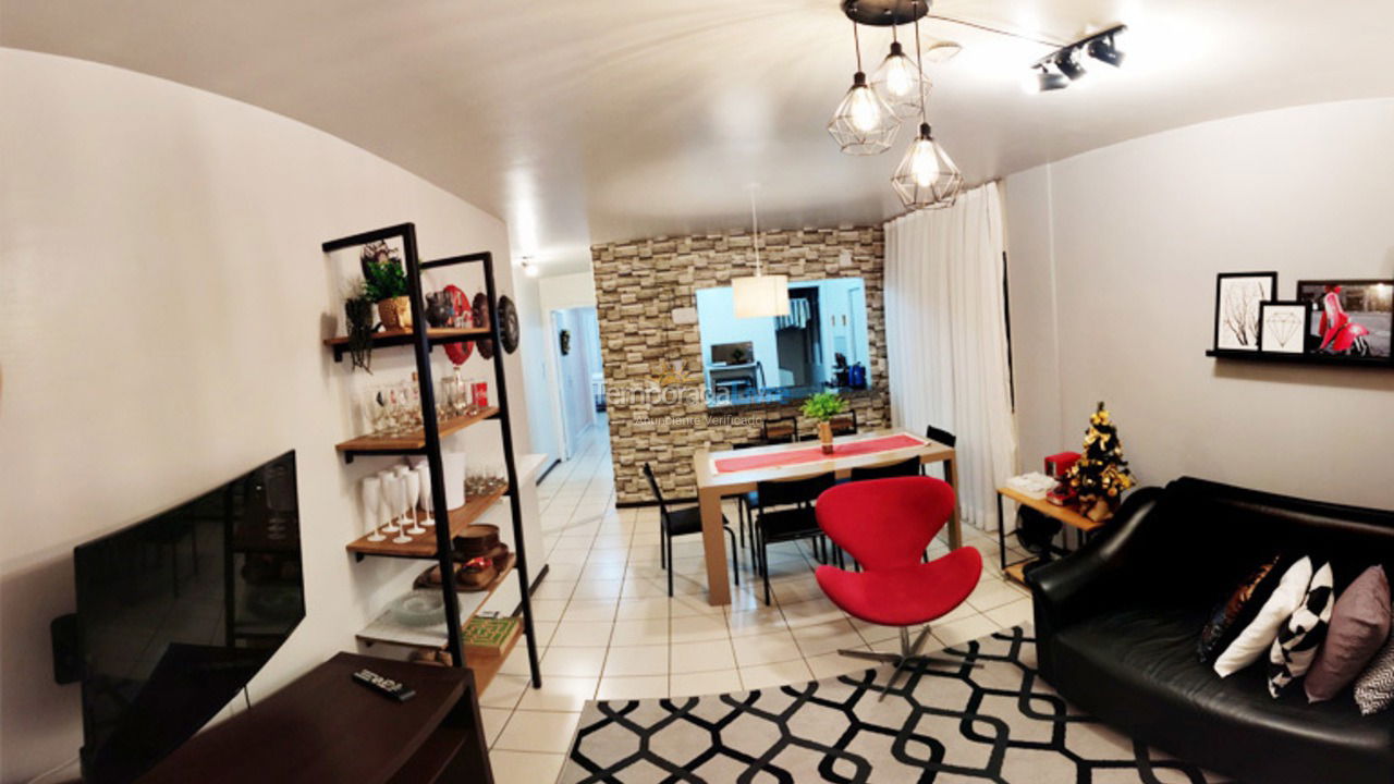 Apartment for vacation rental in Itapema (Meia Praia)