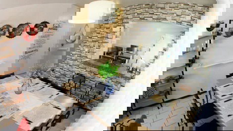 Apartment with sea view in the center of Meia Praia, very comfortable.