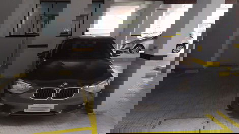 Apartment with sea view in the center of Meia Praia, very comfortable.