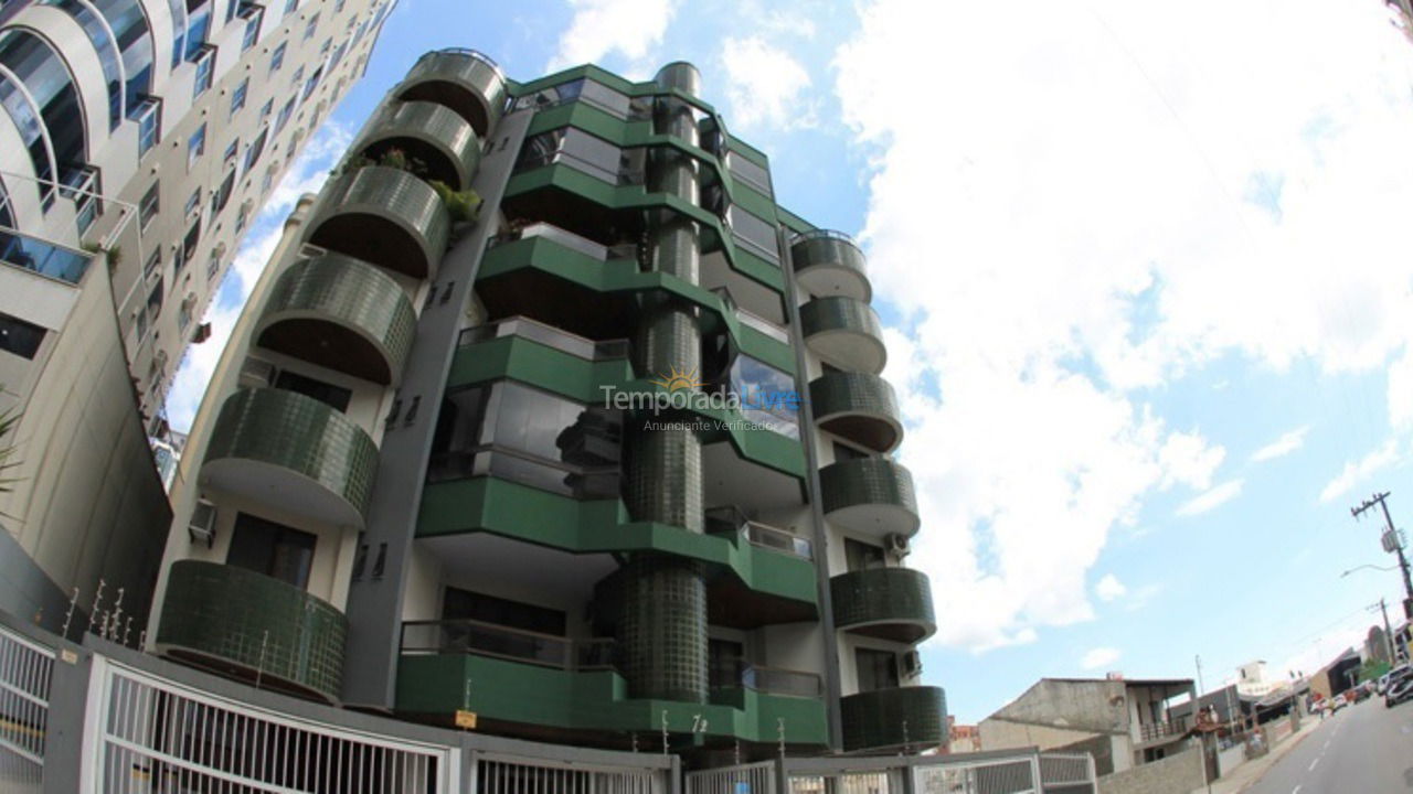 Apartment for vacation rental in Itapema (Meia Praia)