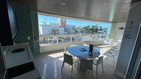 🌅 Penthouse with pool and sea view in Bombas