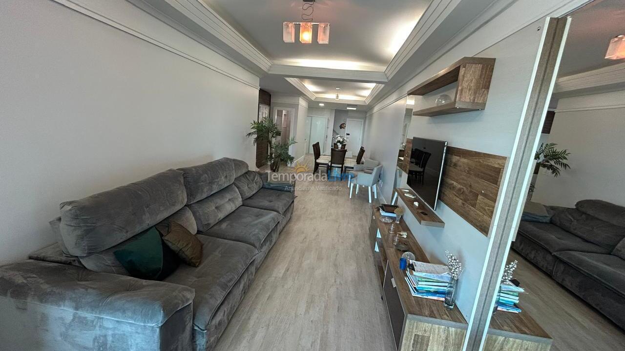 Apartment for vacation rental in Bombinhas (Praia de Bombas)